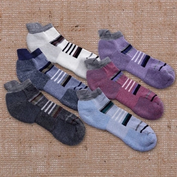 Cozy Alpaca & Bamboo Active Socks: Naturally Soft Comfort for Your Feet.